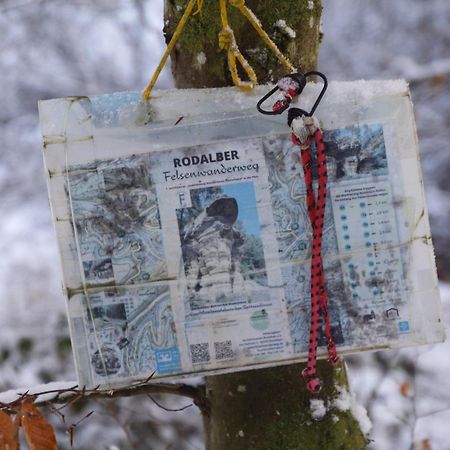 Ferienwohung Am Felsenwanderweg Im Pfaelzerwald Lägenhet Rodalben Exteriör bild