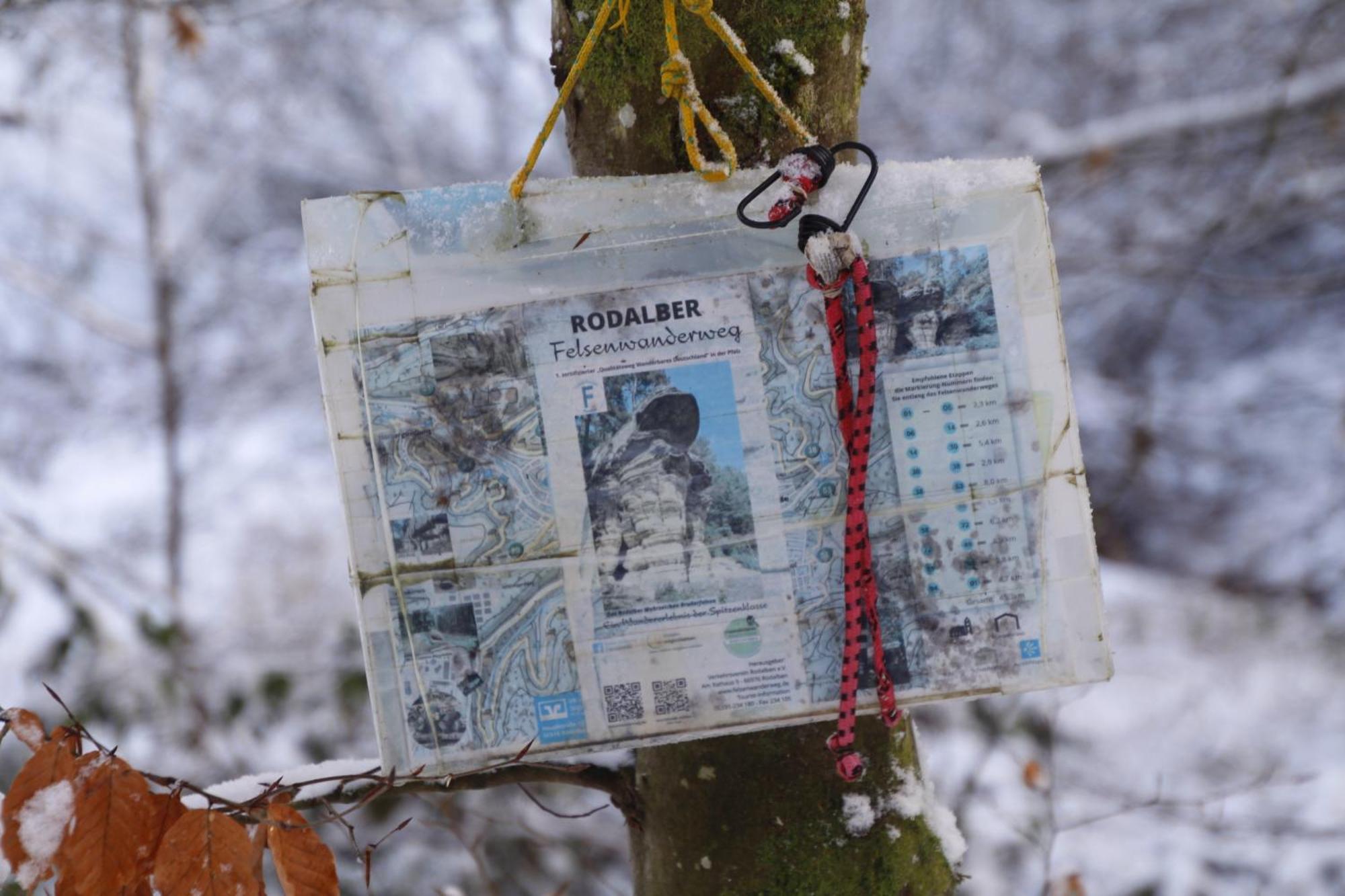 Ferienwohung Am Felsenwanderweg Im Pfaelzerwald Lägenhet Rodalben Exteriör bild